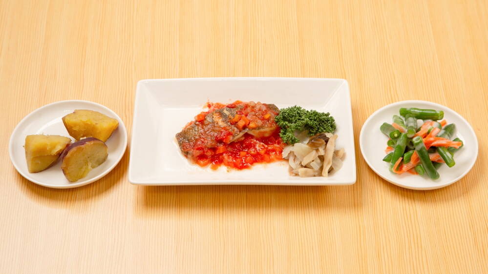 株式会社出雲みらいフーズの調理済み食材 常食（粗きざみ、極小きざみ、ミキサー加工前）
