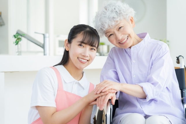 【グループホームの食事革命】調理済み食材の活用術｜人手不足と高齢化の課題を解決し、入居者満足度を向上させる方法